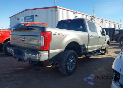 2017 Ford F-250 Xlt z USA, uszkodzony, nr VIN 1FT7W2BT4HEB22178